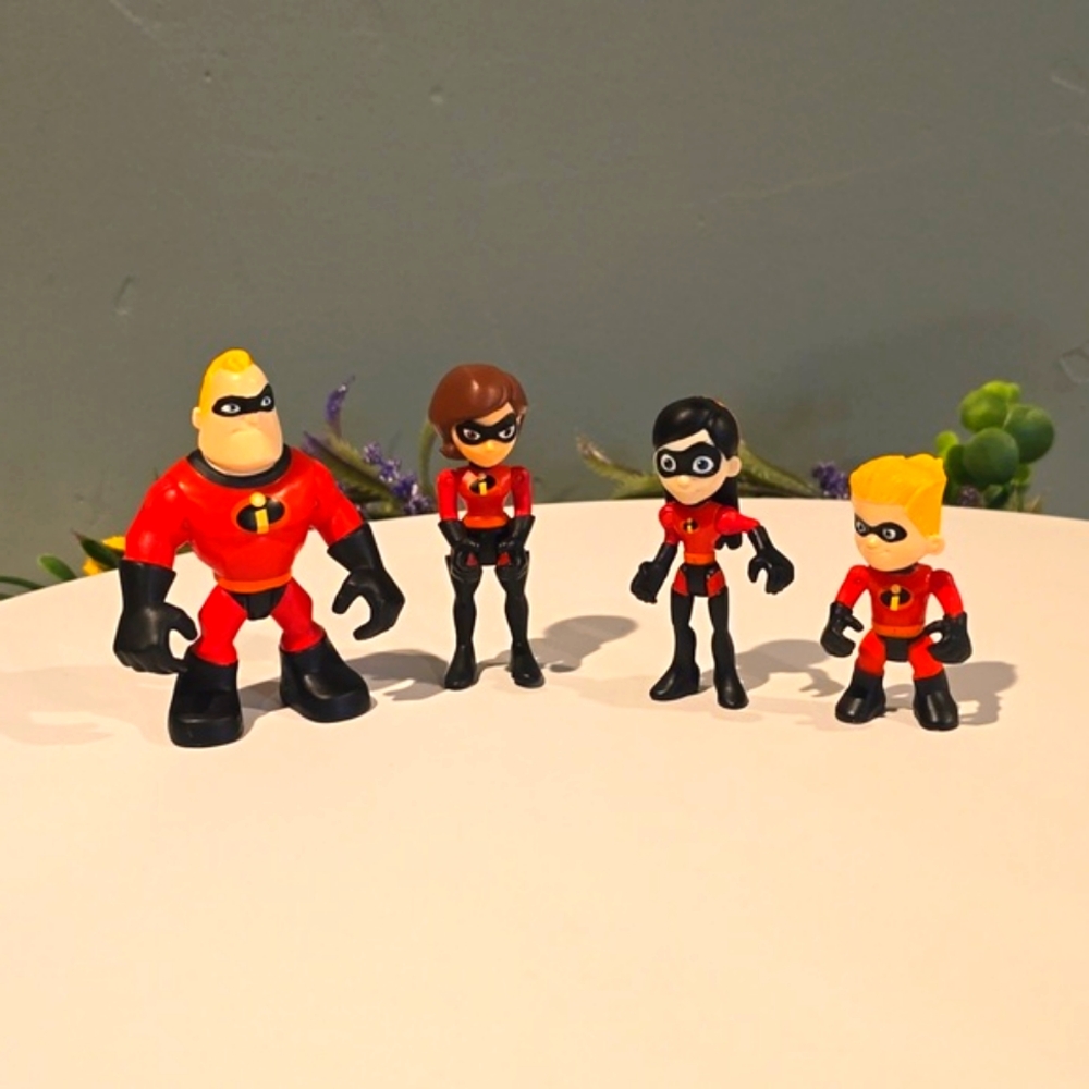 Disney Pixar The Incredibles Figures Used Toys Set Of 4 [ Read Details ]